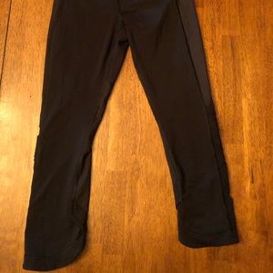 Lululemon cropped black leggings